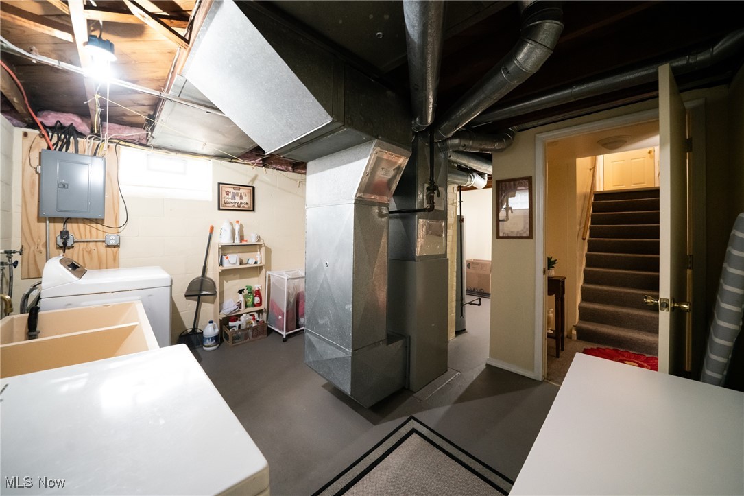 4076 E 155th Street, Cleveland, Ohio image 33