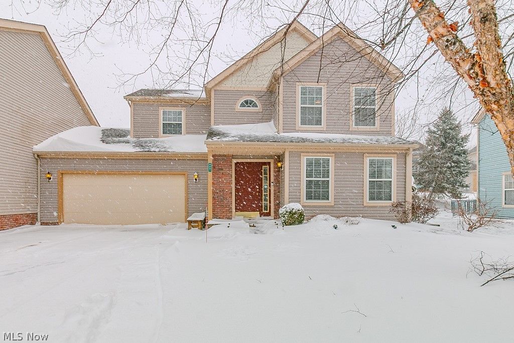 Photo of 8697 Kingfisher Lane, Macedonia, OH 44056 (MLS # 5189210)