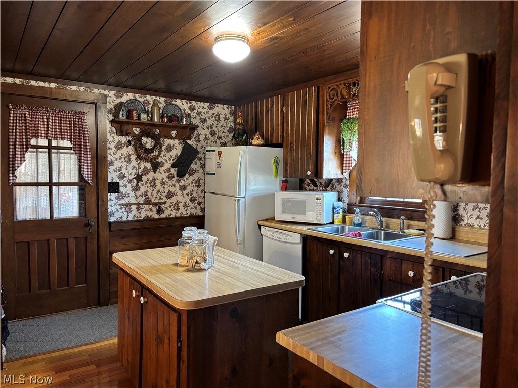 Vienna Heights - Residential