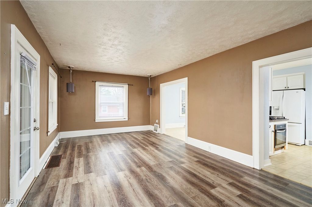 Photo of 329 Belle Avenue SW, Hartville, OH 44632 (MLS # 5177536)