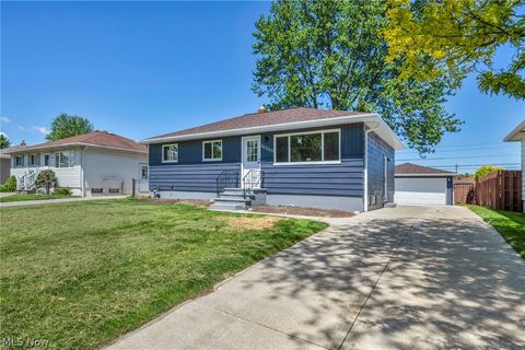 Tiny photo for 15424 Holland Road, Brook Park, OH 44142 (MLS # 5209328)
