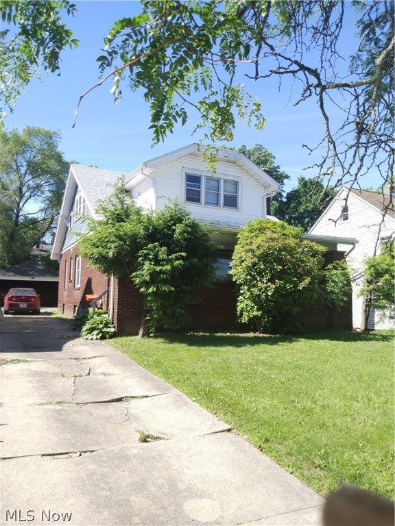 Photo 1 of 34 — 435 W Judson Avenue, Youngstown, OH 44511