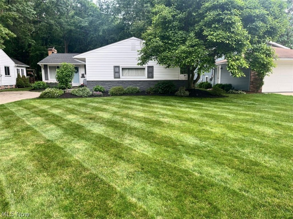 Photo of 27015 Kennedy Ridge Extension, North Olmsted, OH 44070 (MLS # 5192225)