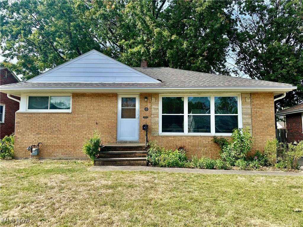 Explore the potential of this ranch-style home, featuring a spacious ingress-egress basement that adds valuable square footage and versatility to the property. The kitchen renovation was started by the previous owners, providing a great base for you to complete and customize to your taste. This property offers a unique opportunity for you to make it your own and create a space that suits your lifestyle. Schedule a viewing today to see how you can bring your vision to life!