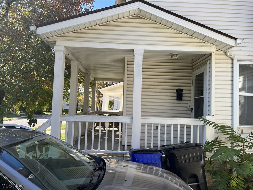 Attention Cash Buyers! This 4-bedroom, 1.5-bath home located in the Woodland Hills neighborhood is waiting for your magic touch. Ideal for investors seeking to expand their rental portfolio or embark on their next fix-and-flip project. With some work needed, this property offers the perfect canvas for your vision.