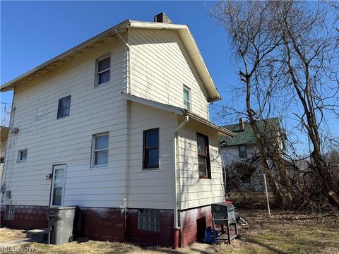 Tiny photo for 417 Kenmore Avenue, Youngstown, OH 44511 (MLS # 5190218)