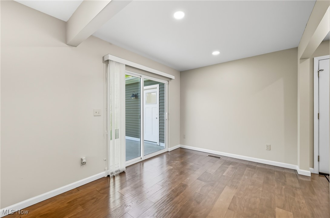 Village Acres 1 - Residential