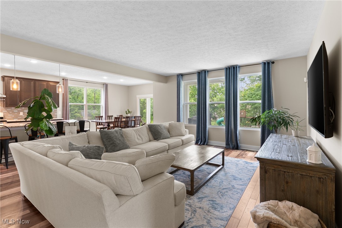 Mar-Well Estates - Residential