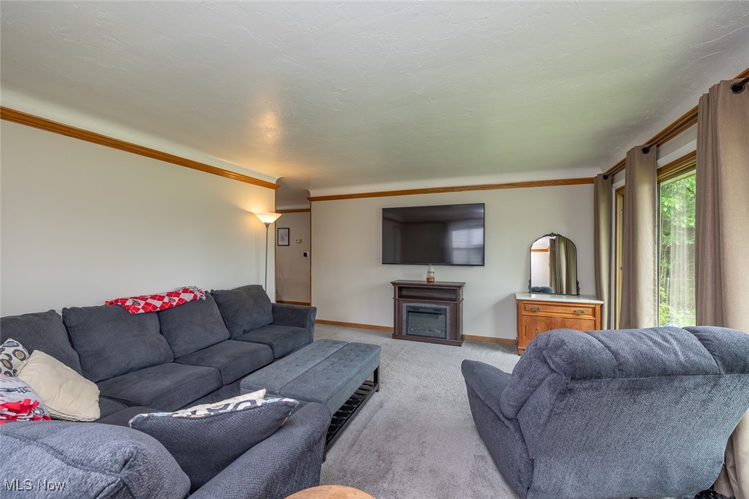 6351 W 130th Street