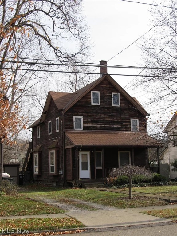 Looking for a lucrative investment opportunity in Akron? Look no further than this fantastic rental property! With an unbeatable location close to both Highland Square and Downtown Akron, this home is perfectly situated to attract high-quality tenants.
But that's not all - this property is bursting with character and charm! From the beautiful built-ins to the gleaming hardwood floors, each unit offers a unique and inviting atmosphere that tenants will love coming home to.
And with both units currently rented on a month-to-month lease, you can start generating rental income right away. Plus, tenants pay for gas and electric, while the landlord is only responsible for trash and water/sewer - making this property an even more attractive investment opportunity.
Don't miss your chance to own this fabulous rental property in Akron. With its prime location, charming features, and great rental history, it won't be on the market for long. Schedule a showing today and see for yourself w