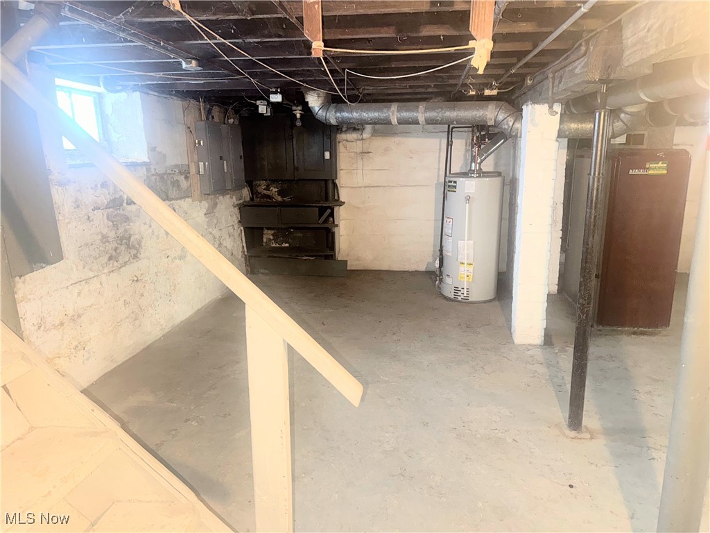 Cleveland, Ohio 44120, United States, 4 Bedrooms Bedrooms, ,4 BathroomsBathrooms,Residential,Pending,14767