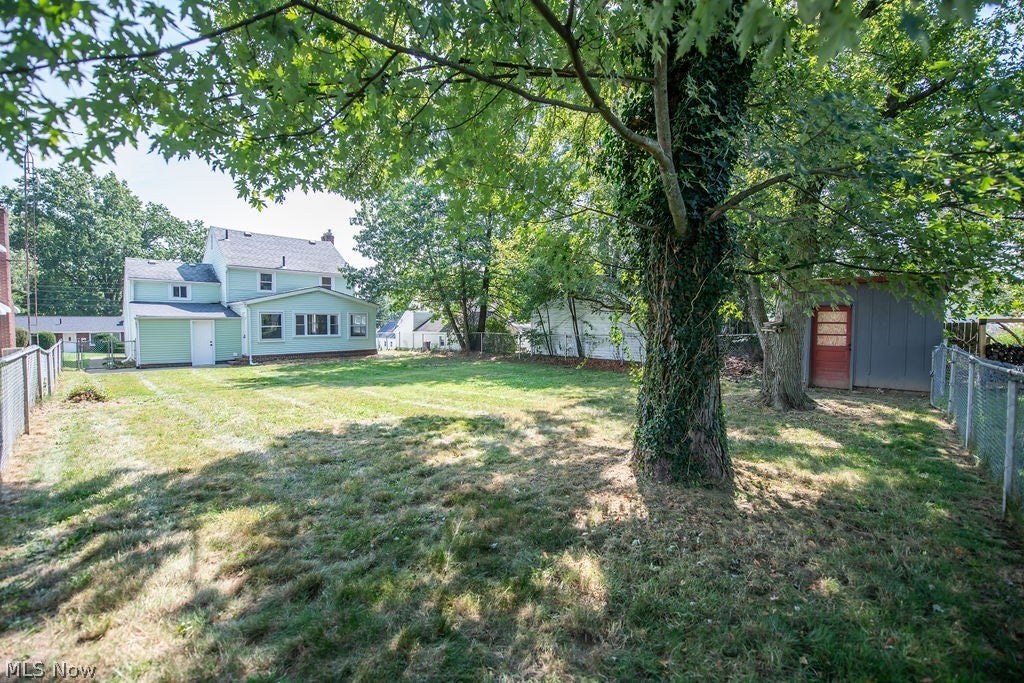 2415 Snyder Avenue NE