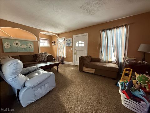 Tiny photo for 3315 W 125th Street, Cleveland, OH 44111 (MLS # 5184313)