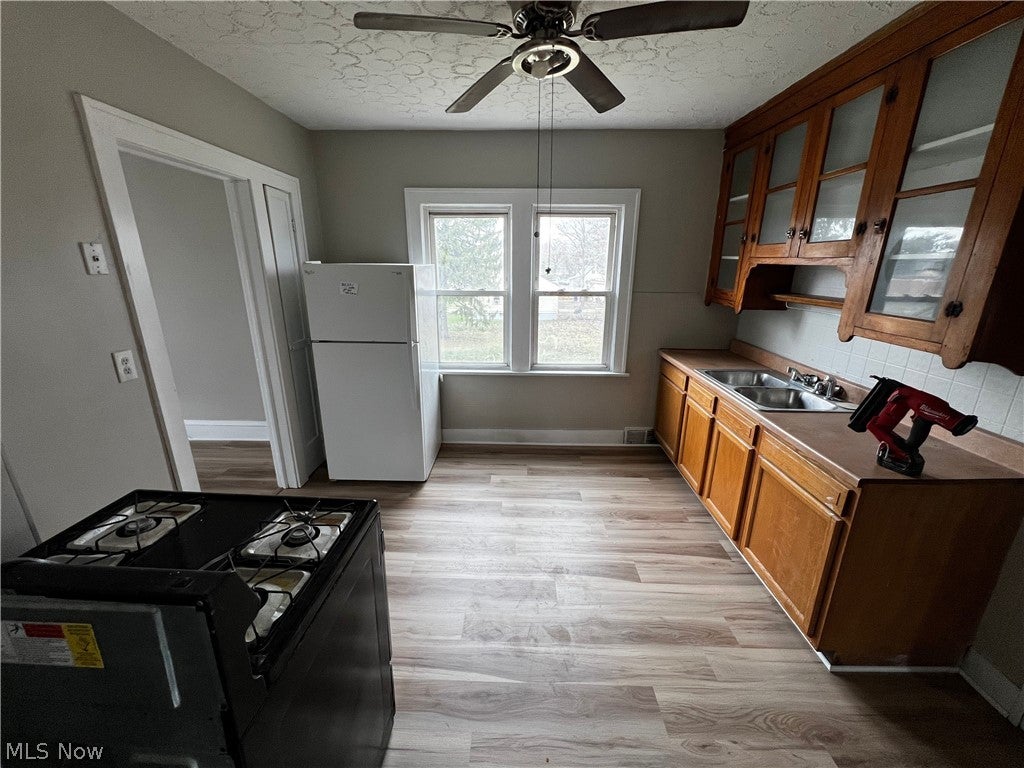 Photo of 10514 Way Avenue, Cleveland, OH 44105 (MLS # 5215763)