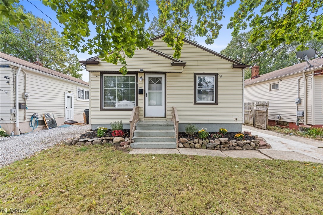 F R Cowin Land Cos Maplewood - Residential