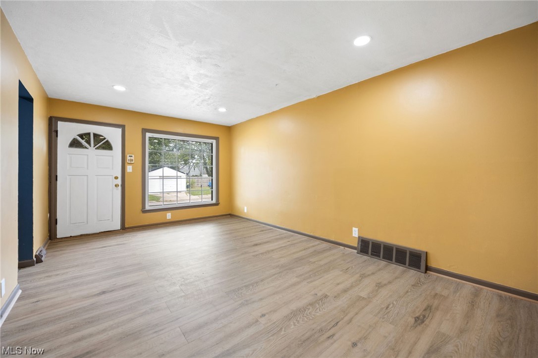 F R Cowin Land Cos Maplewood - Residential