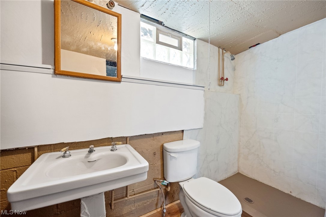 F R Cowin Land Cos Maplewood - Residential