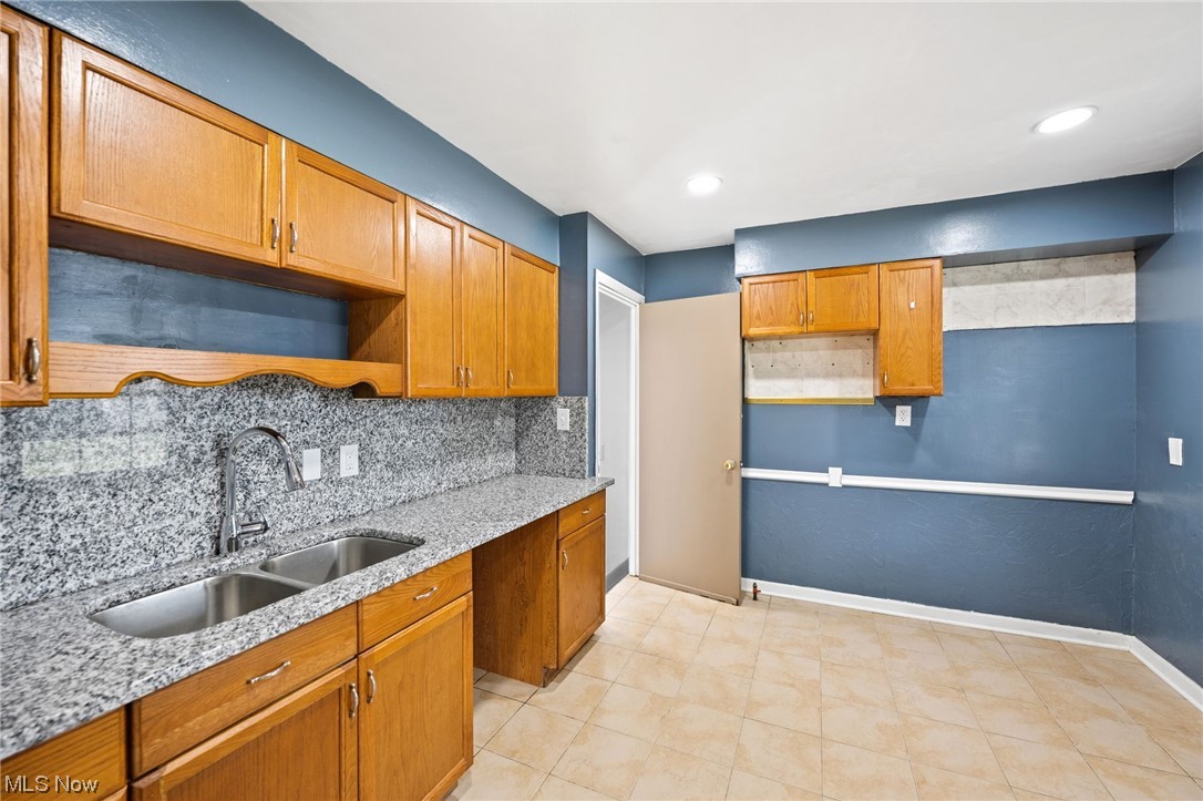 F R Cowin Land Cos Maplewood - Residential