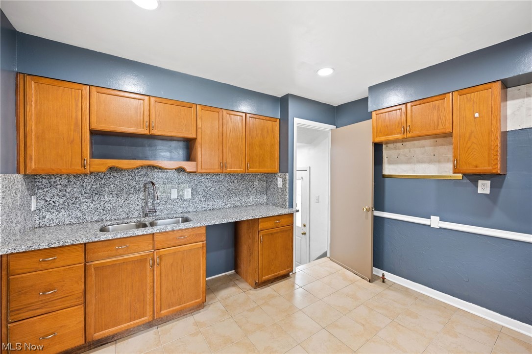 F R Cowin Land Cos Maplewood - Residential