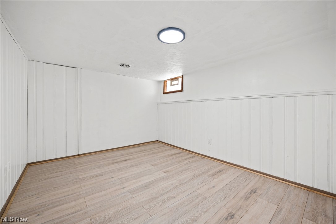 F R Cowin Land Cos Maplewood - Residential