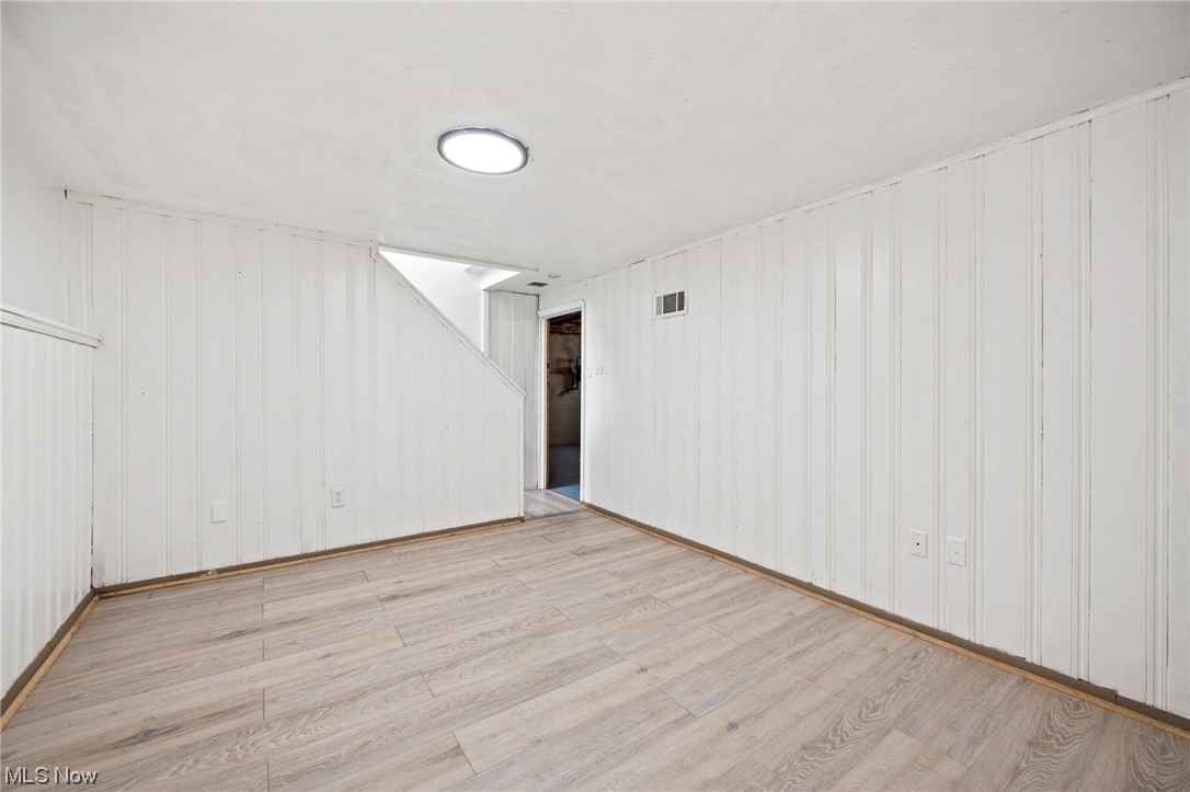 F R Cowin Land Cos Maplewood - Residential