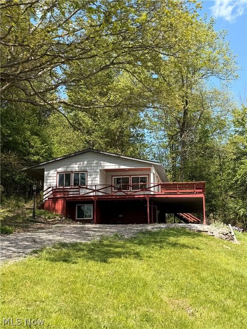 Homes For Rent - 71 E Mohawk Drive<br/> Malvern, OH 44644