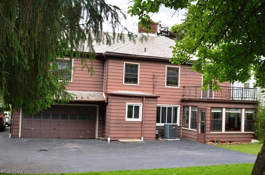 Van Sweringen Companys - Residential Lease