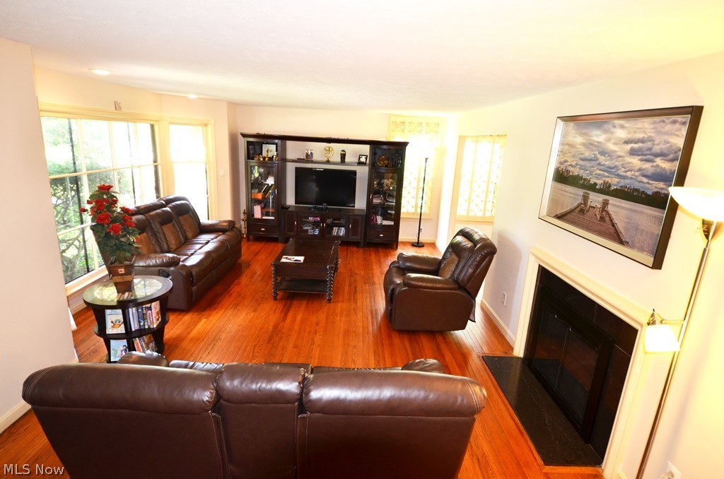 Van Sweringen Companys - Residential Lease