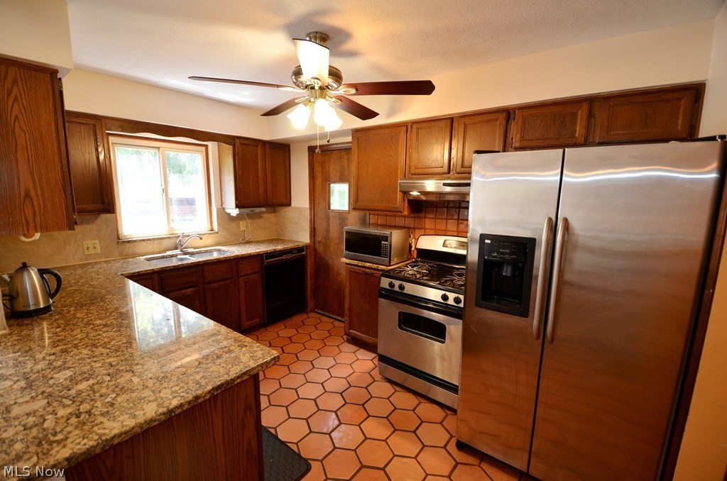 Van Sweringen Companys - Residential Lease