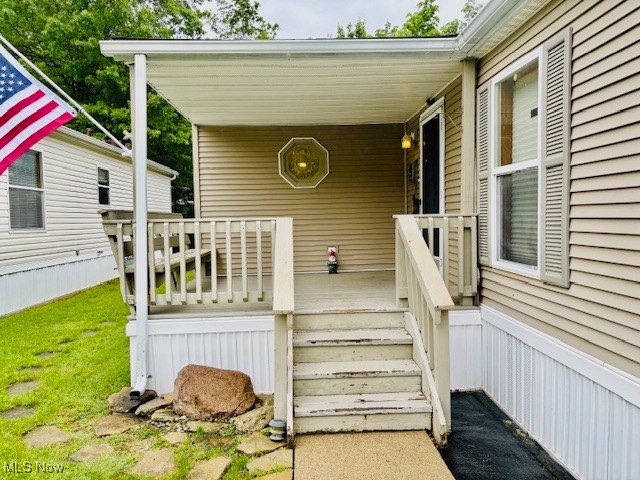 147 Northgate Dr. Ne Dr, Warren, Ohio image 2