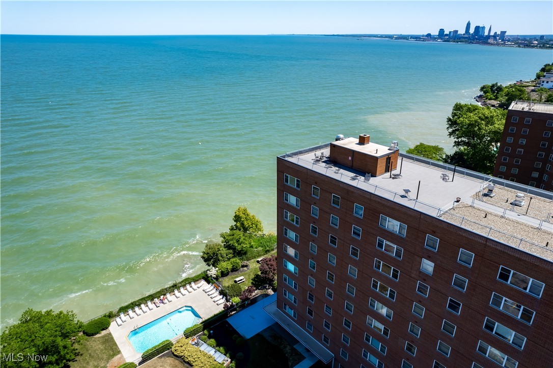 Lake House Condos - Residential