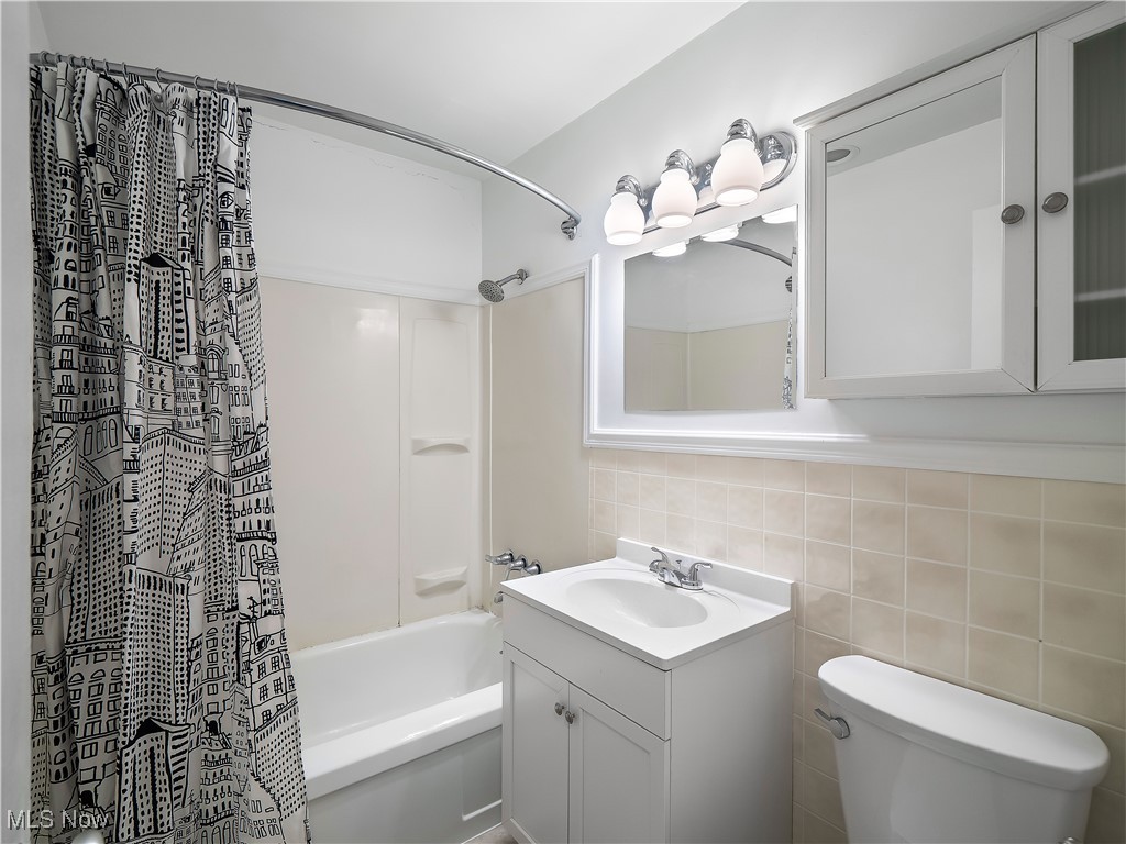 Lake House Condos - Residential