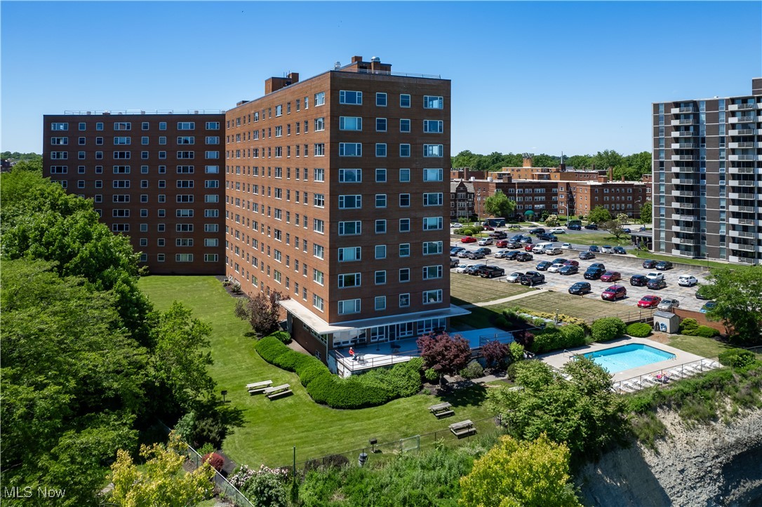 Lake House Condos - Residential