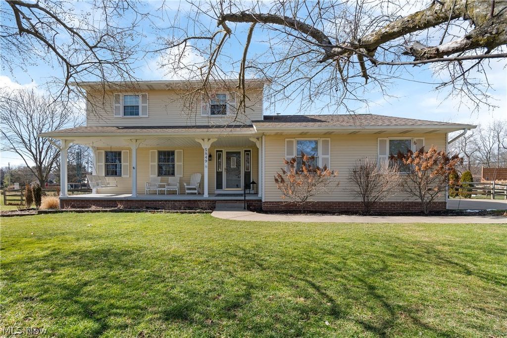 Photo of 5849 Linder Circle NE, Canton, OH 44721 (MLS # 5188415)