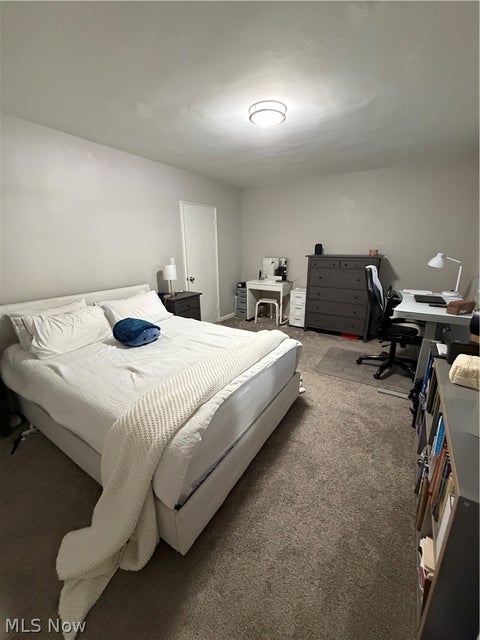 Tiny photo for 11820 Edgewater Drive #422, Lakewood, OH 44107 (MLS # 5246506)