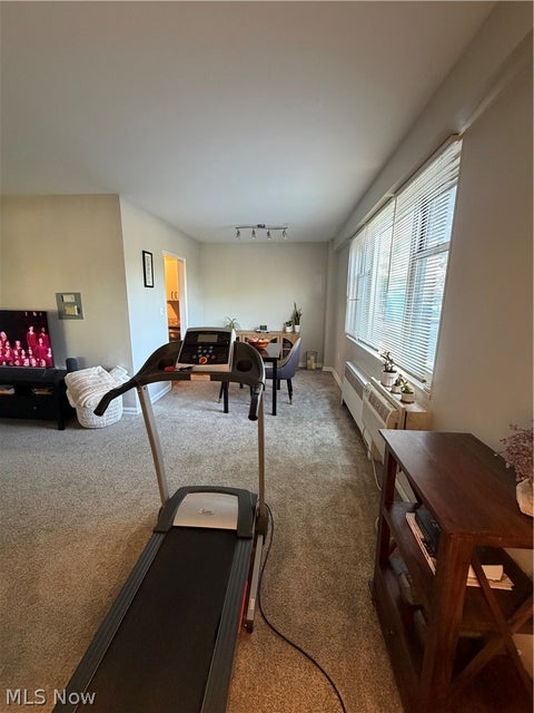 Tiny photo for 11820 Edgewater Drive #422, Lakewood, OH 44107 (MLS # 5246506)