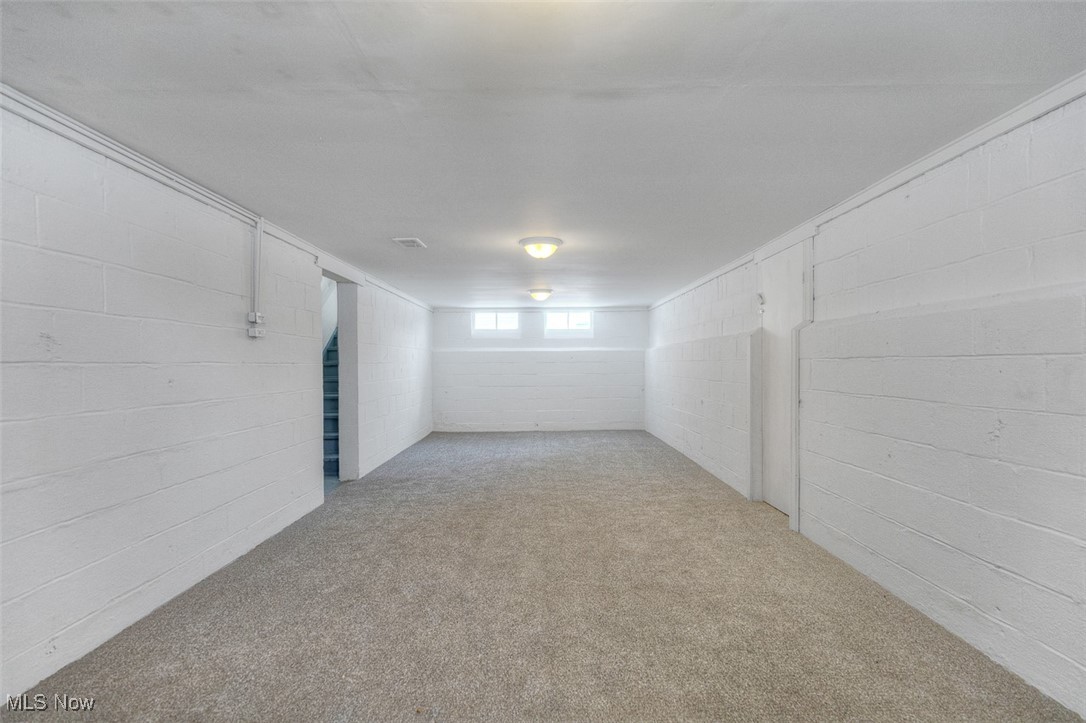 Bungalow - Residential