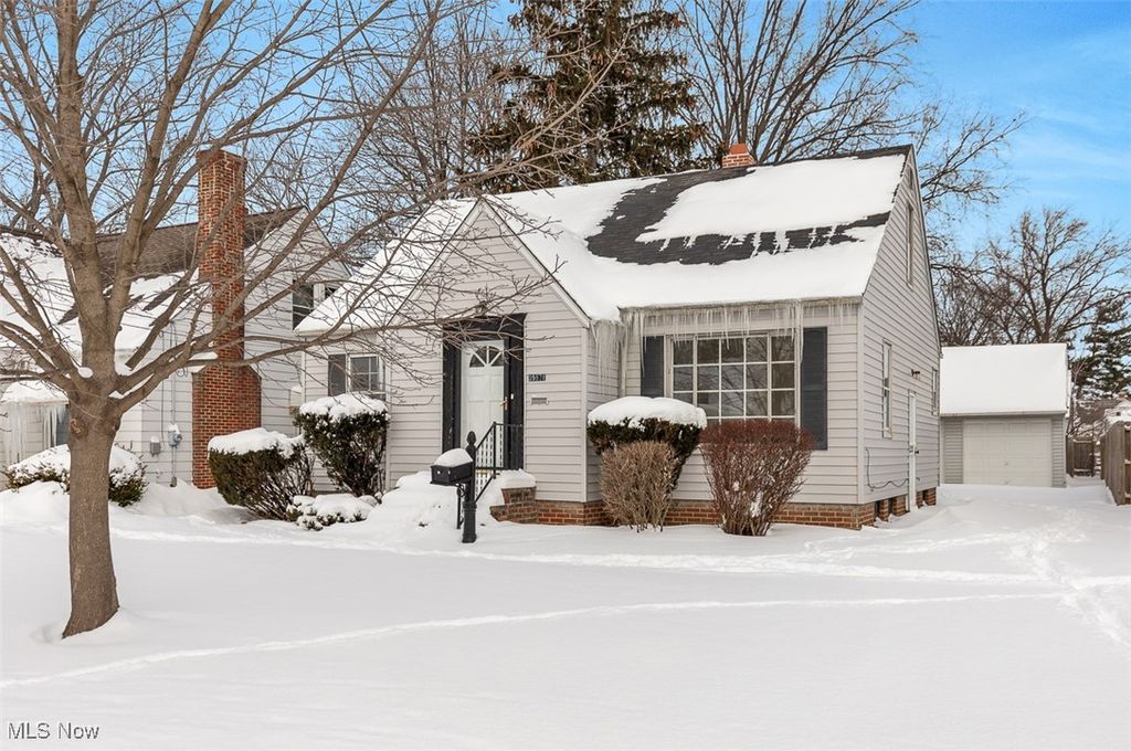 Photo of 25671 Farringdon Avenue, Euclid, OH 44132 (MLS # 5184435)