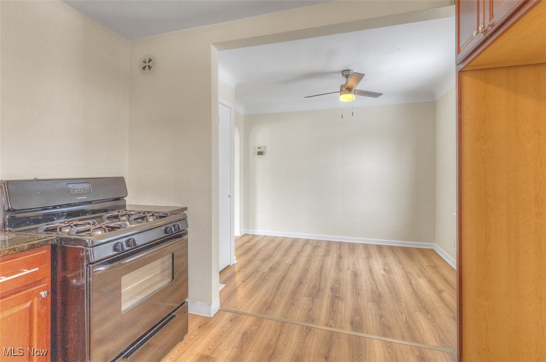 Bungalow - Residential