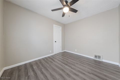 Tiny photo for 18851 Raymond Street, Maple Heights, OH 44137 (MLS # 5178207)