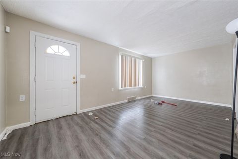 Tiny photo for 18851 Raymond Street, Maple Heights, OH 44137 (MLS # 5178207)