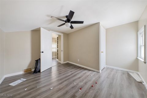 Tiny photo for 18851 Raymond Street, Maple Heights, OH 44137 (MLS # 5178207)