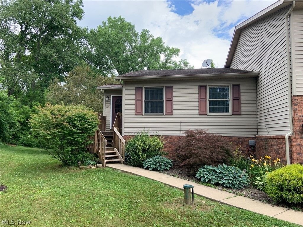 Photo of 1651 Discovery Road, North Canton, OH 44720 (MLS # 5188681)