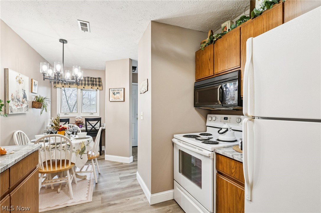 Hickory Ridge Condo - Residential