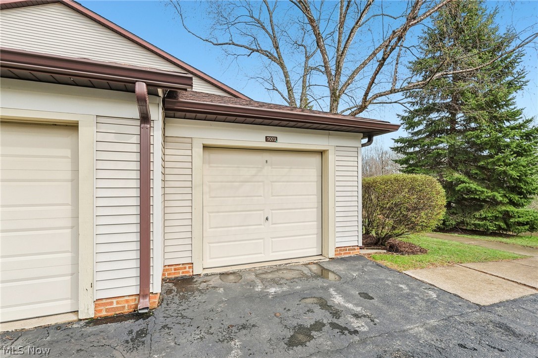 Hickory Ridge Condo - Residential