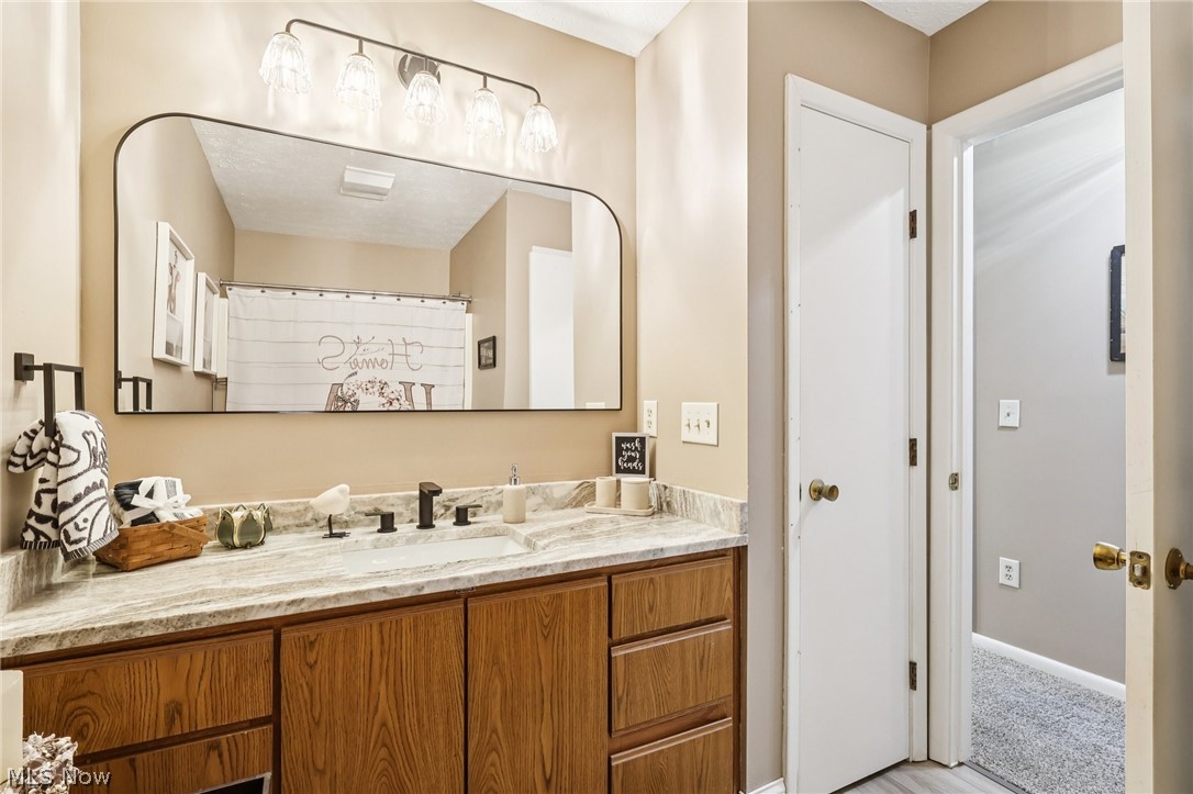 Hickory Ridge Condo - Residential