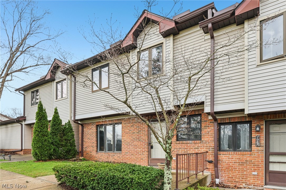 Hickory Ridge Condo - Residential