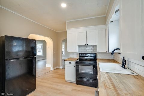 Tiny photo for 1610 23rd Street NE, Canton, OH 44714 (MLS # 5203564)