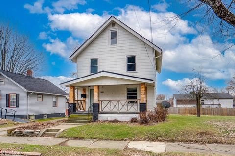 Photo of 1610 23rd Street NE, Canton, OH 44714 (MLS # 5203564)