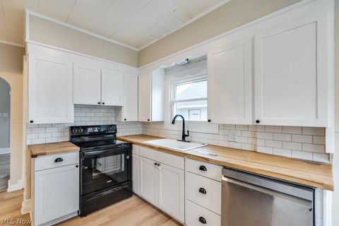 Tiny photo for 1610 23rd Street NE, Canton, OH 44714 (MLS # 5203564)